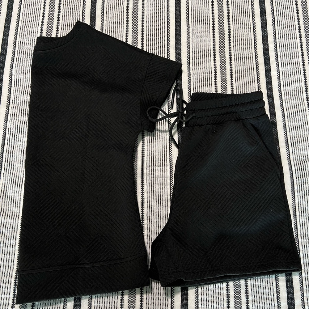 Women's Lounge Set. Black. Size Small.